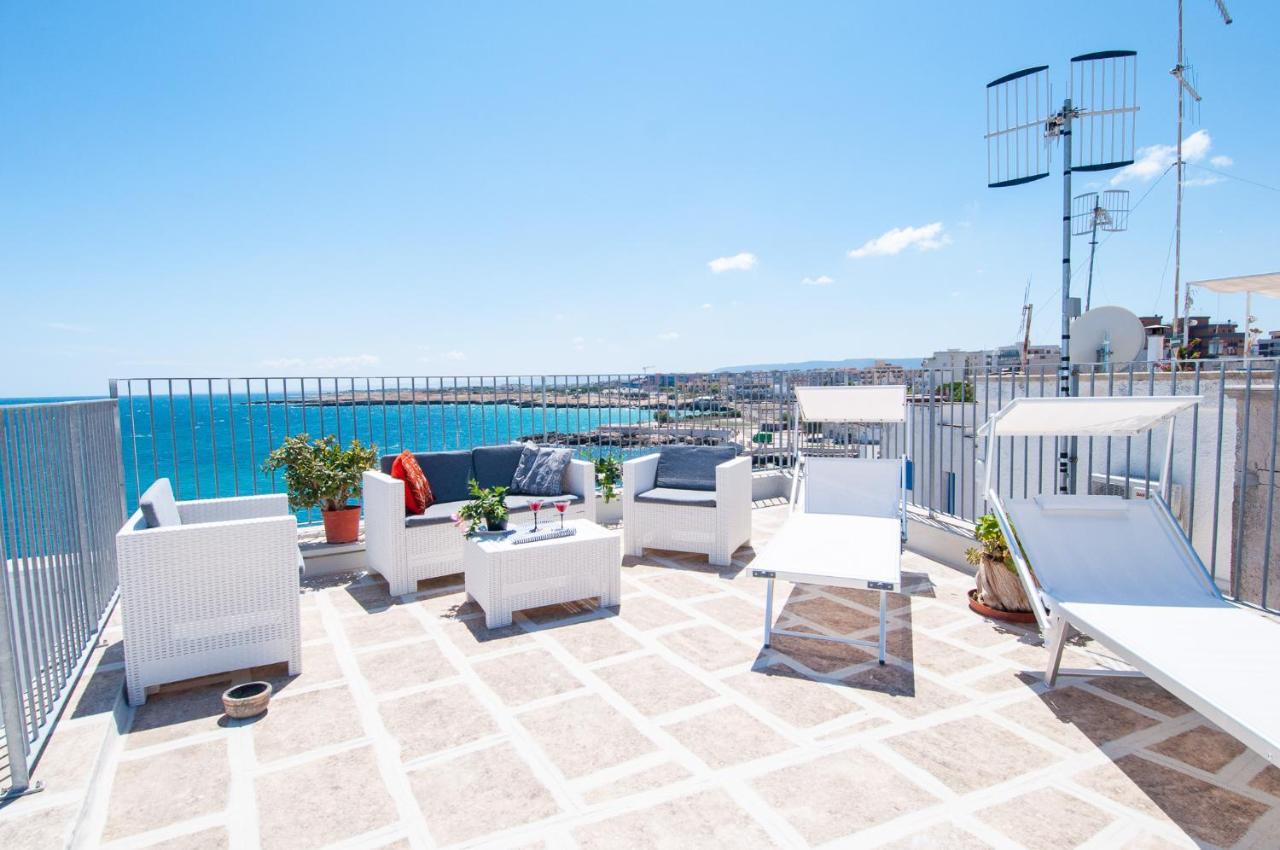 شقة Helloapulia - Sea View Terrace Conchiglia مونوبولي المظهر الخارجي الصورة